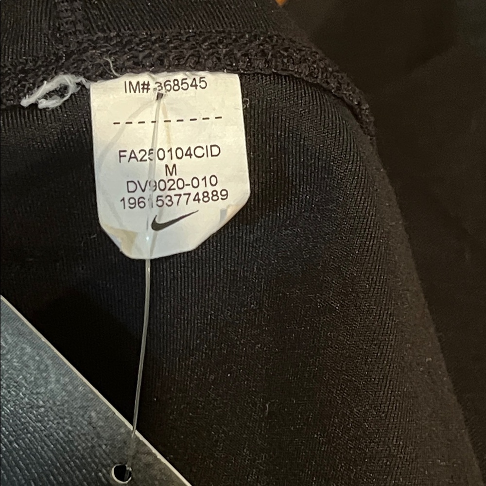 Nike Black High-Waisted Training Leggings - Picture 2 of 4